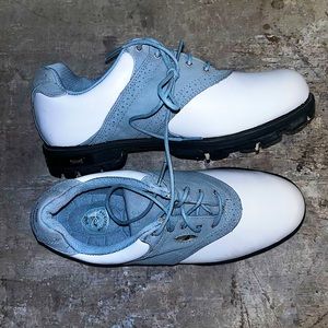 New Balance Special Edition Women’s Golf Shoes!